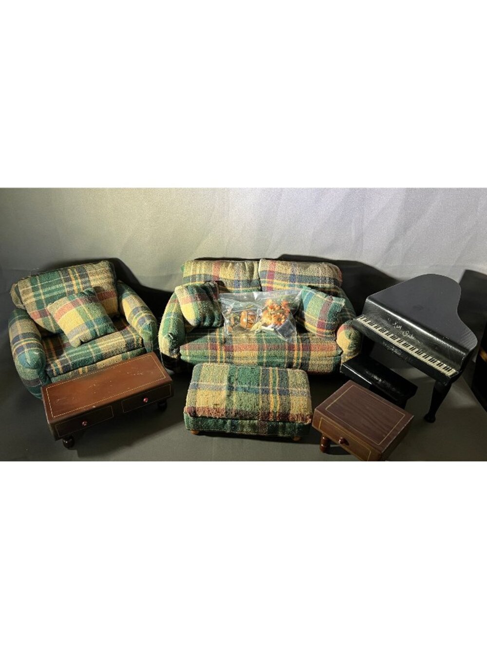 Miniature 1:6 Plaid Living Room Set With Sofa Chair Ottoman Tables & Black Baby - Picture 1 of 11